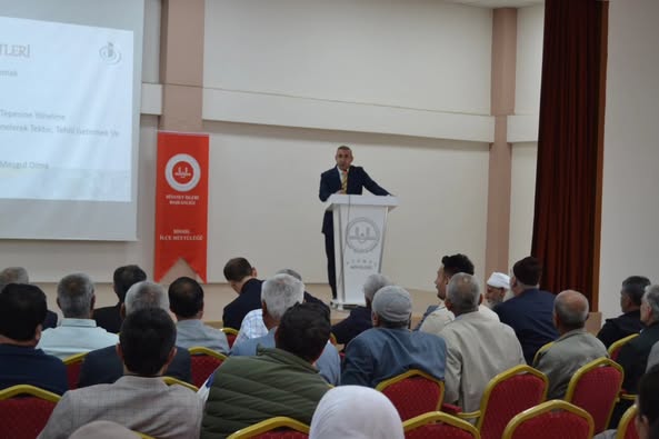 Sayın Hasar'dan Hac Semineri